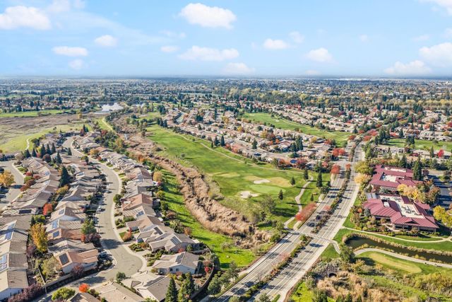 320 Snapdragon Ln, Lincoln, CA 95648