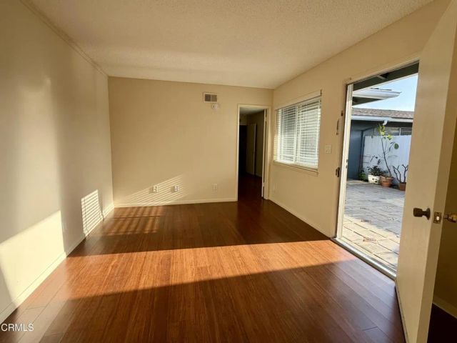 137 E Garden Green, Port Hueneme, CA 93041