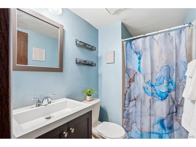 10021 Miller St, Broomfield, CO 80021