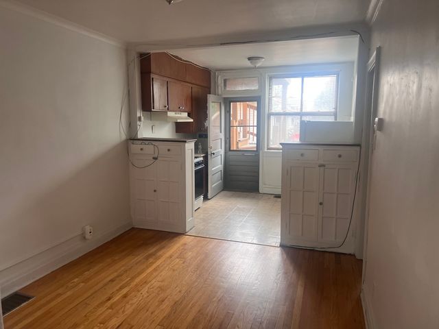 5907 W Arthington Street 1, Chicago, IL 60644