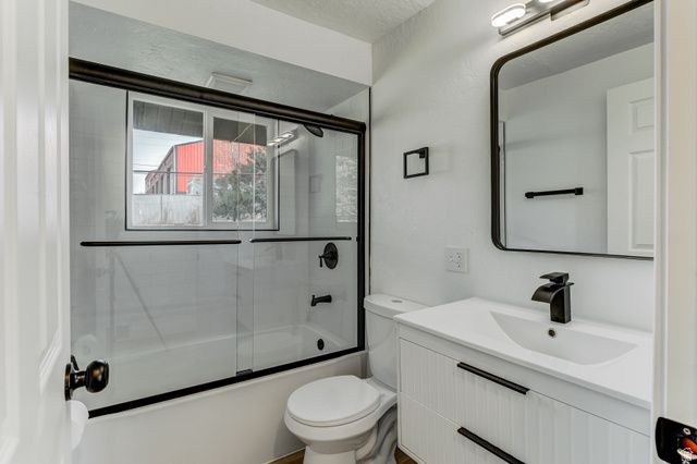 1226 N 450 W, Sunset, UT 84015