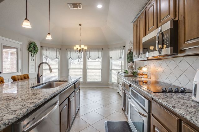 8005 Canyon Ridge Drive, Godley, TX 76044