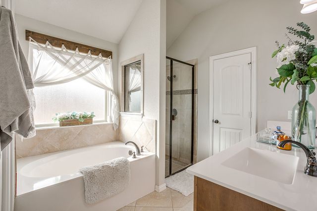 8005 Canyon Ridge Drive, Godley, TX 76044