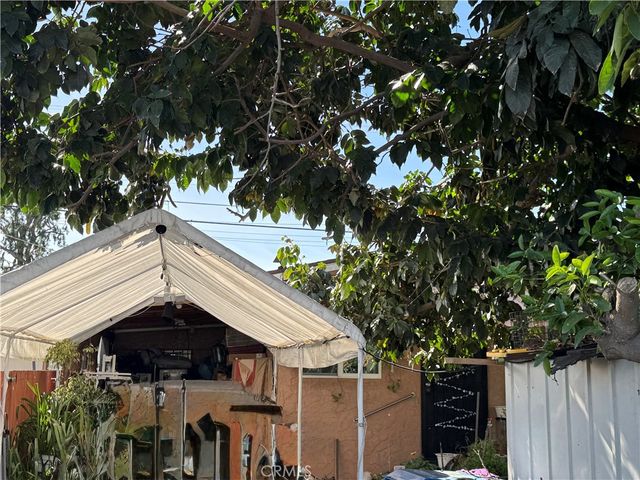 1140 W 66th, Los Angeles, CA 90044