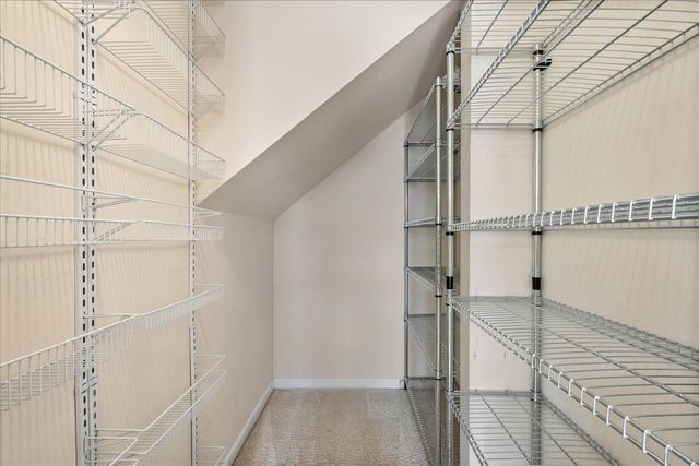 989 Enfield Drive, Northbrook, IL 60062