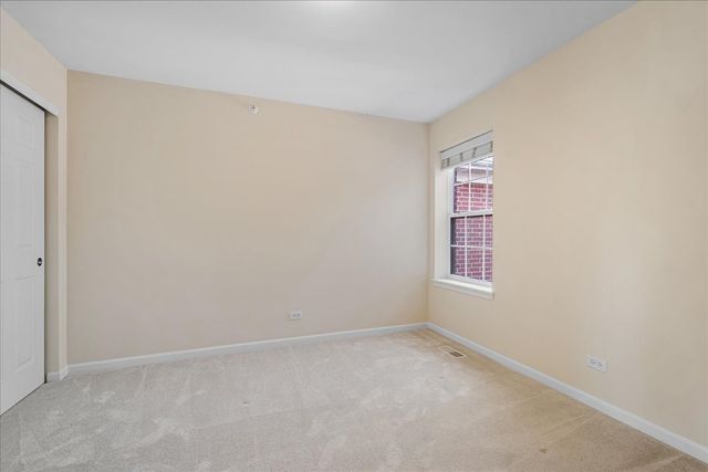 989 Enfield Drive, Northbrook, IL 60062