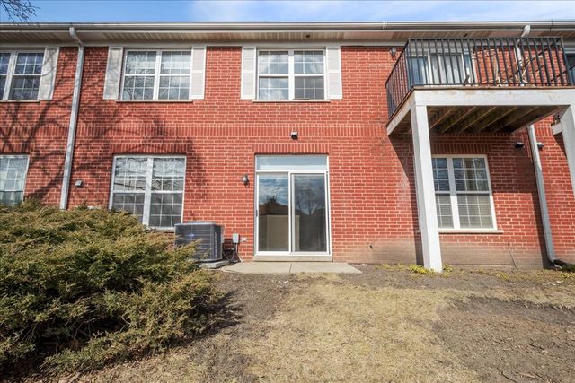 989 Enfield Drive, Northbrook, IL 60062