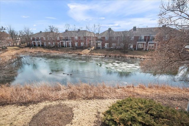 989 Enfield Drive, Northbrook, IL 60062