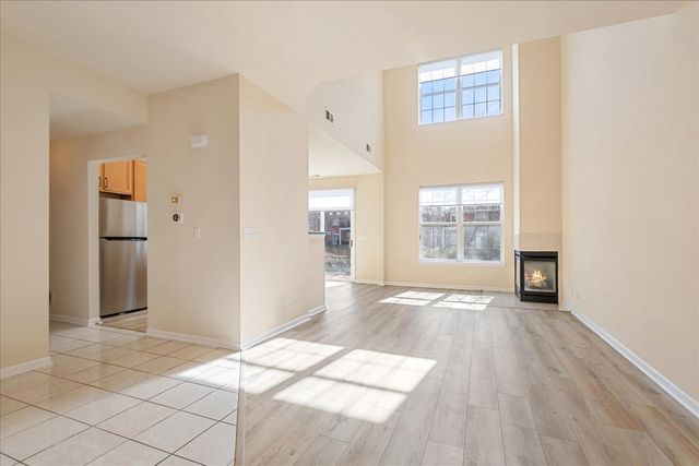 989 Enfield Drive, Northbrook, IL 60062