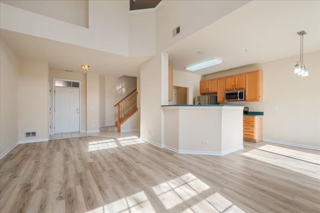 989 Enfield Drive, Northbrook, IL 60062