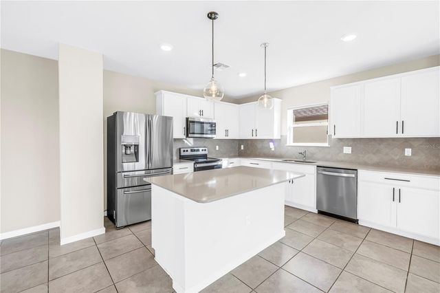 8527 ABALONE LOOP, Parrish, FL 34219