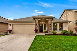 3011 NE Red Oak Drive, Bend, OR 97701