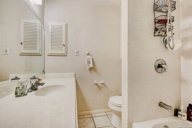 129 MEADOW WAY, Universal City, TX 78148