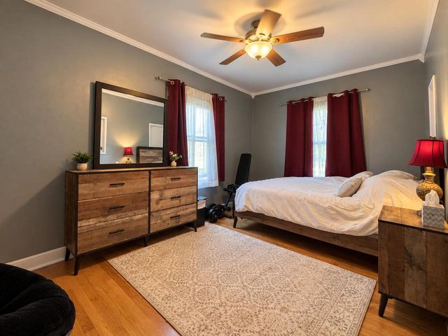 304 Oxford ROAD, Waukesha, WI 53186