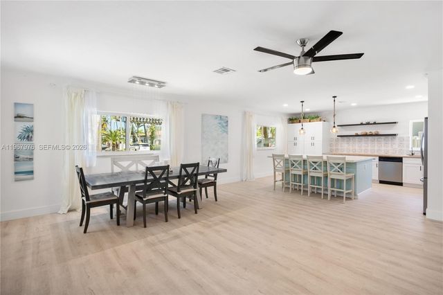 1070 Tyler St, Hollywood, FL 33019