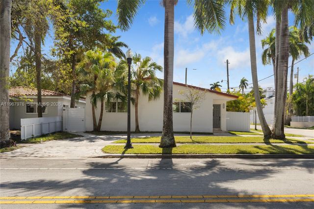 1070 Tyler St, Hollywood, FL 33019