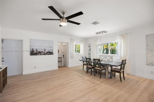 1070 Tyler St, Hollywood, FL 33019