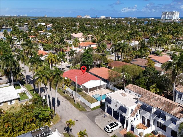 1070 Tyler St, Hollywood, FL 33019