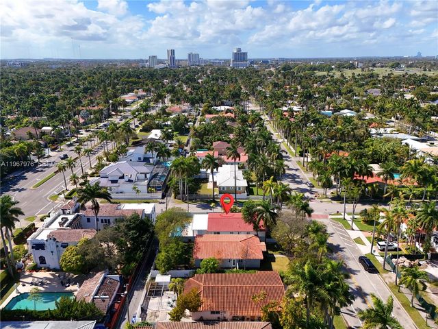 1070 Tyler St, Hollywood, FL 33019