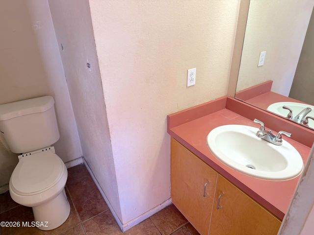 939 E 24th Street, Tucson, AZ 85713