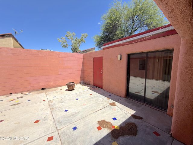 939 E 24th Street, Tucson, AZ 85713