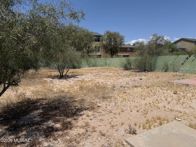 939 E 24th Street, Tucson, AZ 85713