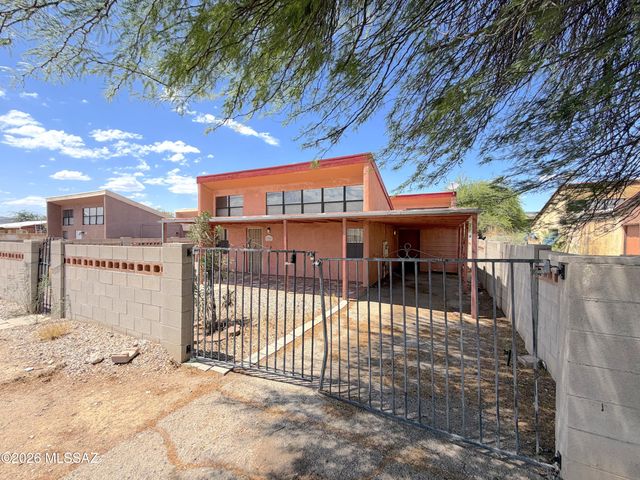 939 E 24th Street, Tucson, AZ 85713