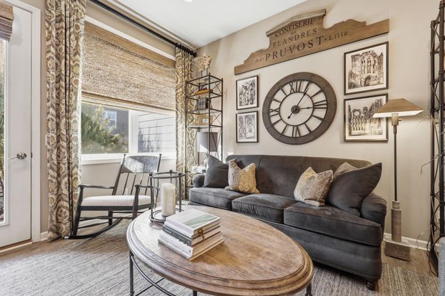 5023 Sundial Lane, Woodbury, MN 55129