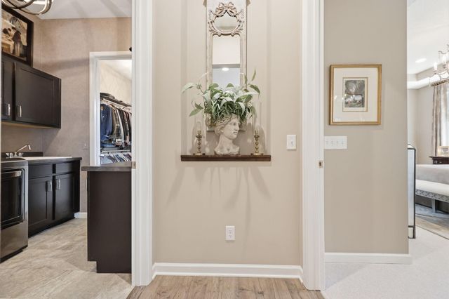 5023 Sundial Lane, Woodbury, MN 55129