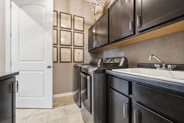 5023 Sundial Lane, Woodbury, MN 55129