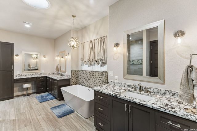 538 San Marcos Trl, New Braunfels, TX 78132