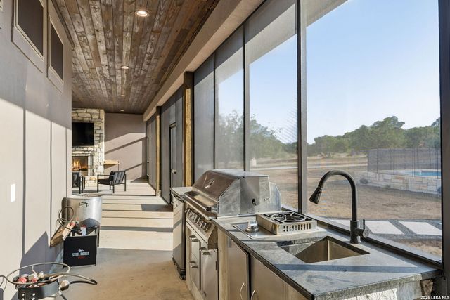 538 San Marcos Trl, New Braunfels, TX 78132