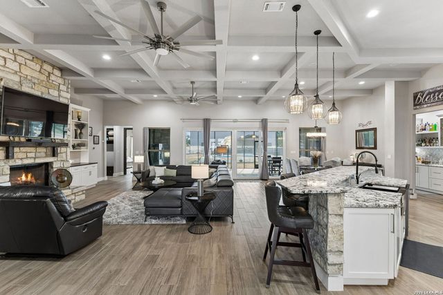 538 San Marcos Trl, New Braunfels, TX 78132