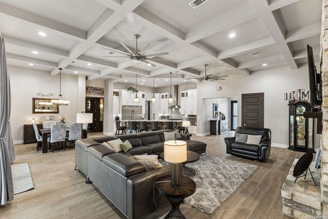 538 San Marcos Trl, New Braunfels, TX 78132