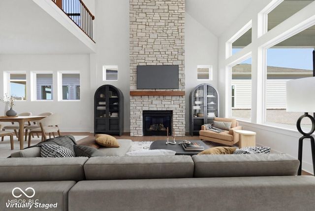 6065 Johnson Road, Zionsville, IN 46077