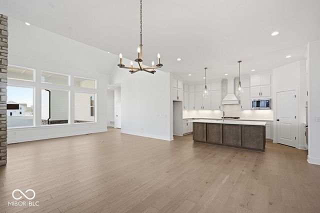 6065 Johnson Road, Zionsville, IN 46077