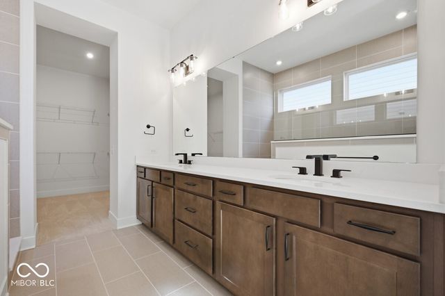 6065 Johnson Road, Zionsville, IN 46077