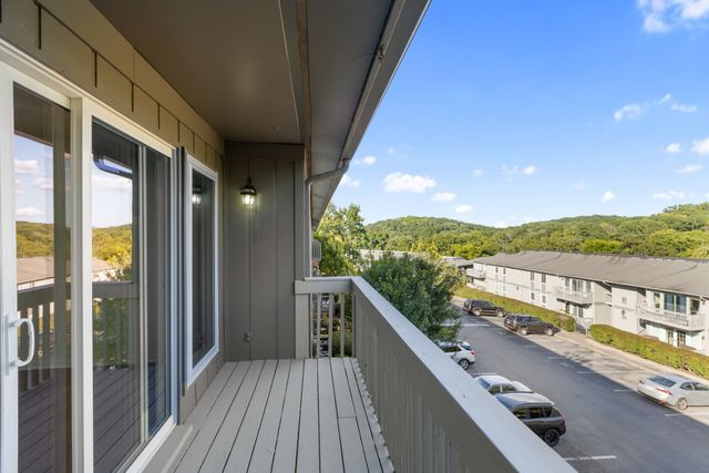 21 Vaughns Gap Rd Apt 105, Nashville, TN 37205