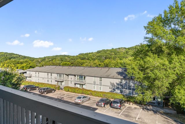 21 Vaughns Gap Rd Apt 105, Nashville, TN 37205