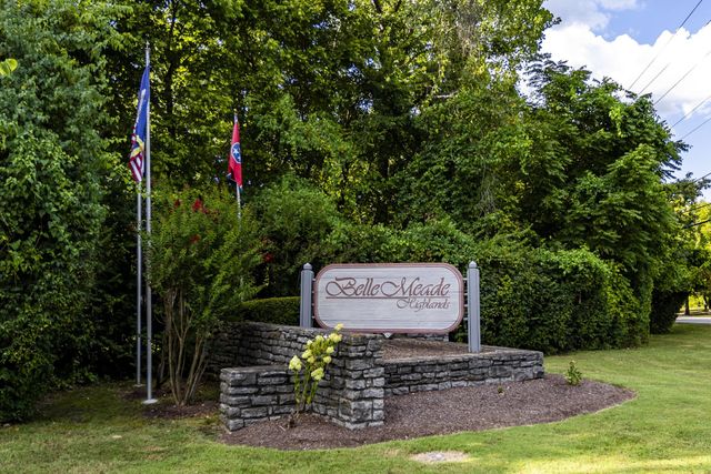 21 Vaughns Gap Rd Apt 105, Nashville, TN 37205