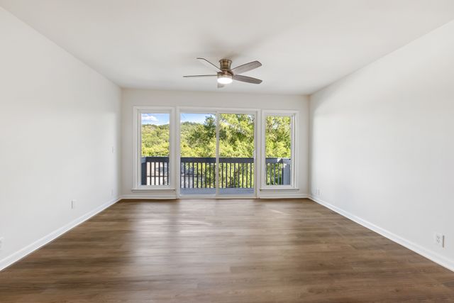 21 Vaughns Gap Rd Apt 105, Nashville, TN 37205