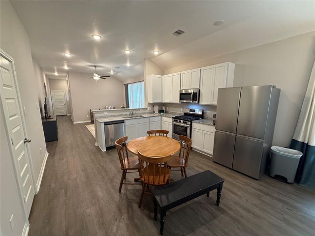 8019 Barret Travis Court, Beasley, TX 77417