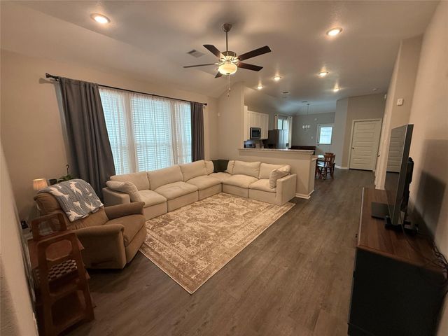 8019 Barret Travis Court, Beasley, TX 77417