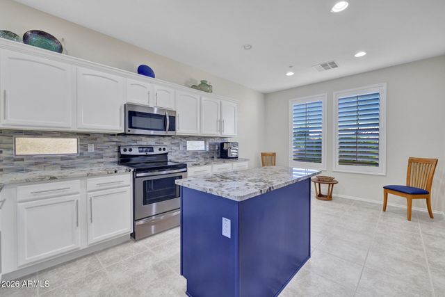 12423 W HEDGE HOG Place, Peoria, AZ 85383