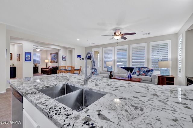12423 W HEDGE HOG Place, Peoria, AZ 85383