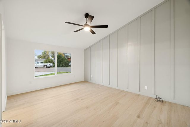 1216 W ROVEY Avenue, Phoenix, AZ 85013