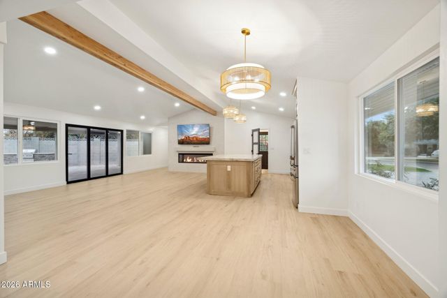1216 W ROVEY Avenue, Phoenix, AZ 85013