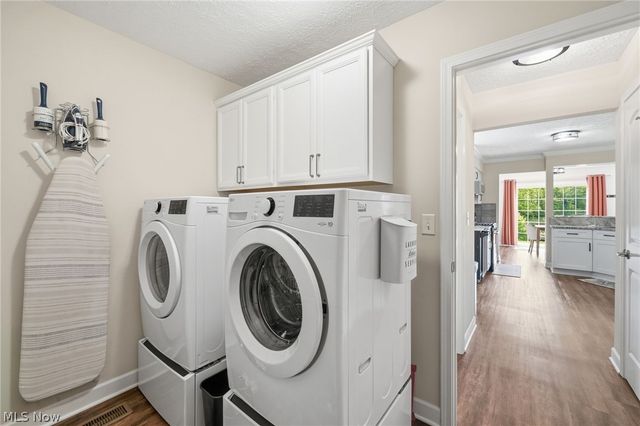 8704 Wakefield Run, North Ridgeville, OH 44039