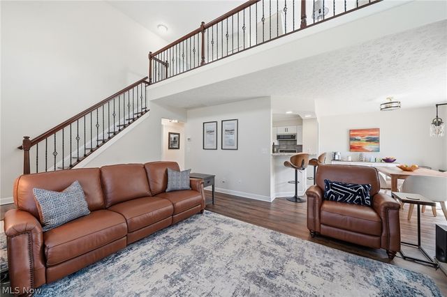 8704 Wakefield Run, North Ridgeville, OH 44039