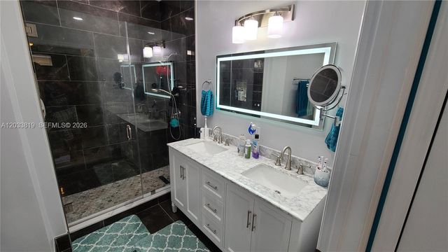 886 SW 149th Ct 886, Miami, FL 33194